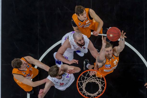 围中得到认 围中得到认