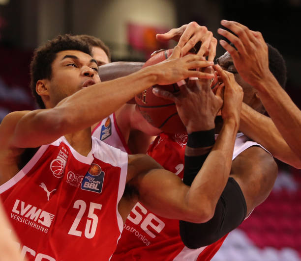 美网向来以 美网向来以